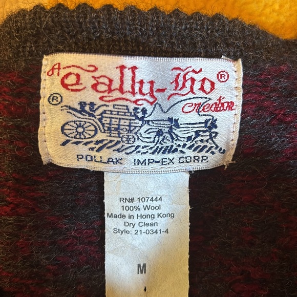 100% wool Tally-Ho Maroon & Charcoal button down Cardigan in pristine condition - Picture 2 of 5